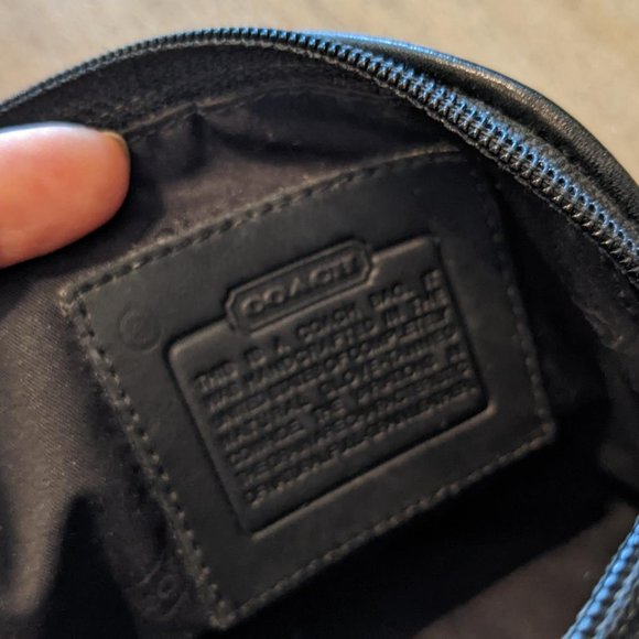 Coach Authentic cosmetic bag - Picture 6 of 8